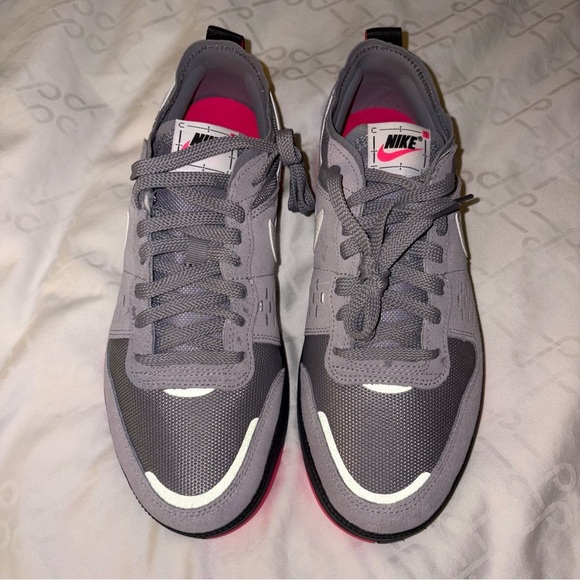 Nike Gray and Pink Running Shoes - Picture 4 of 4